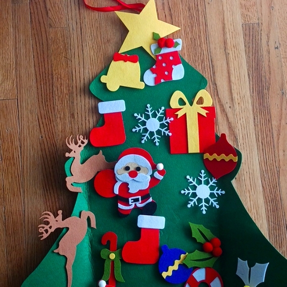 Hours of Christmas fun - Picture 5 of 8